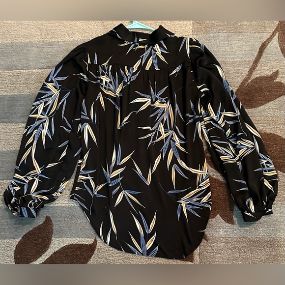 Equipment Cleone Tie Neck Black Printed Satin Blouse - Picture 6 of 10